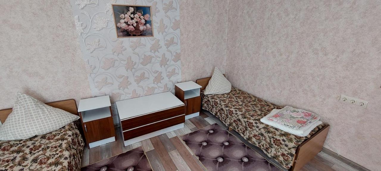 Guest House Anna Sukhumi Exterior foto