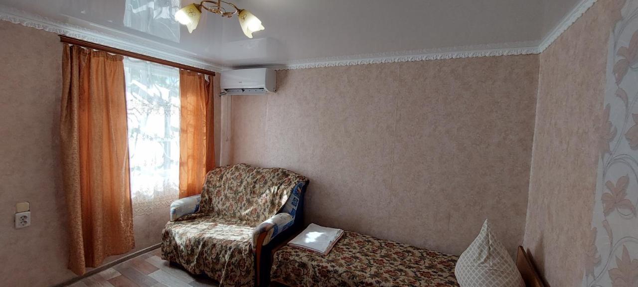 Guest House Anna Sukhumi Exterior foto