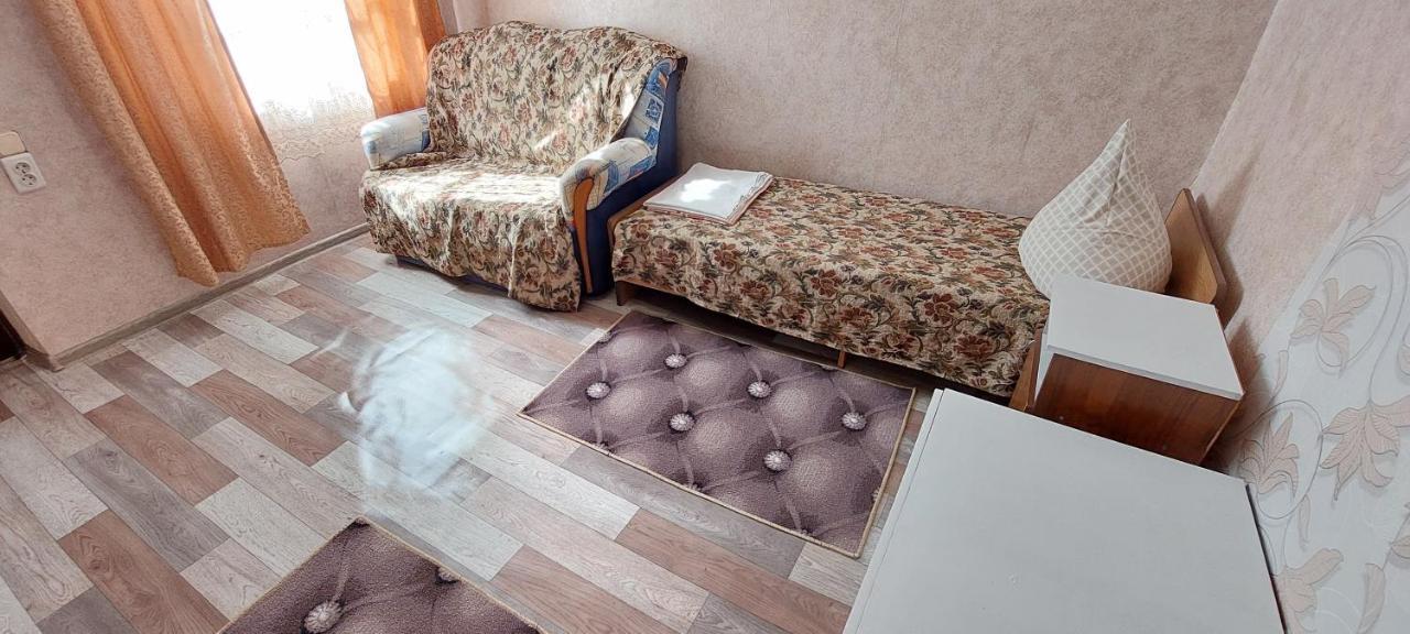 Guest House Anna Sukhumi Exterior foto