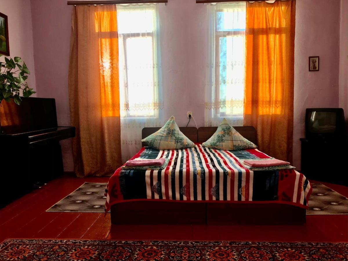 Guest House Anna Sukhumi Exterior foto