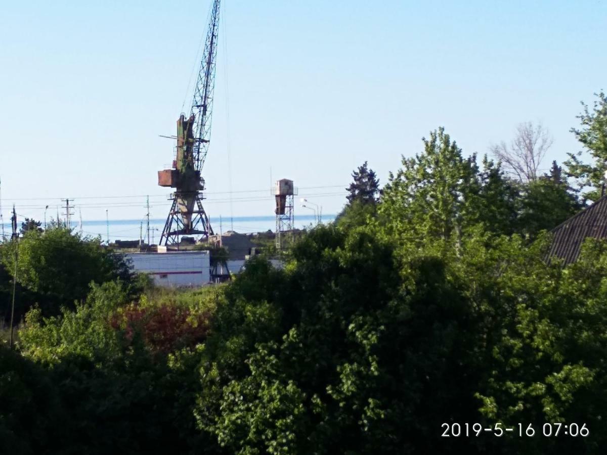 Guest House Anna Sukhumi Exterior foto