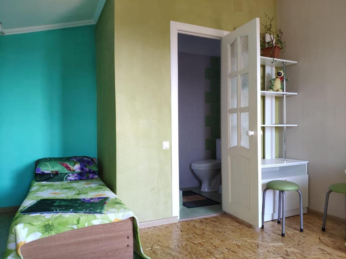 Guest House Anna Sukhumi Exterior foto